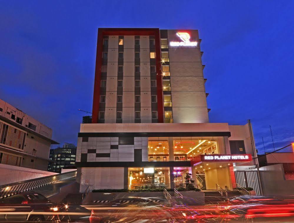 Red Planet Makati Amorsolo Makati City Buitenkant foto